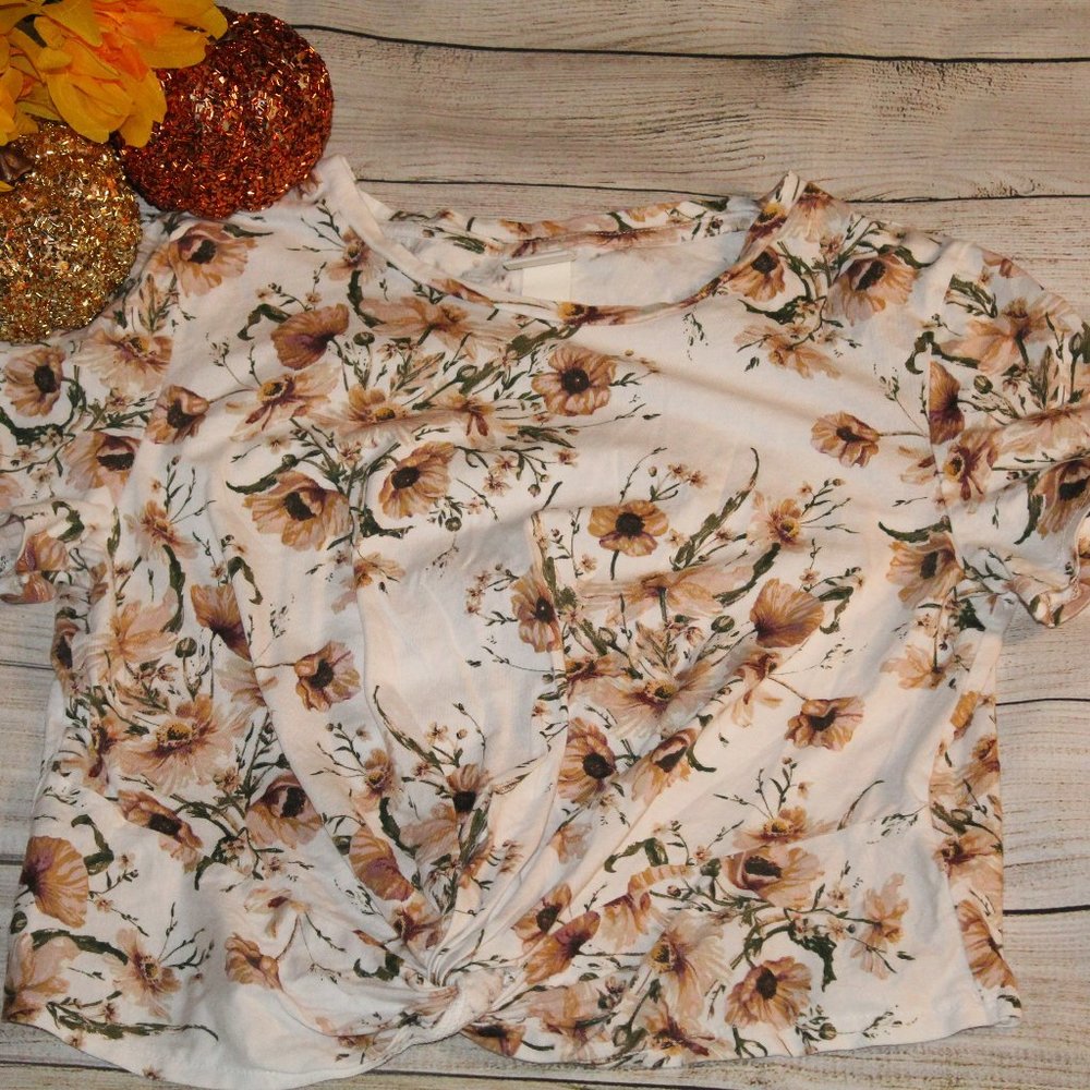 Cute H&M Floral Crop Top Tee Shirt!